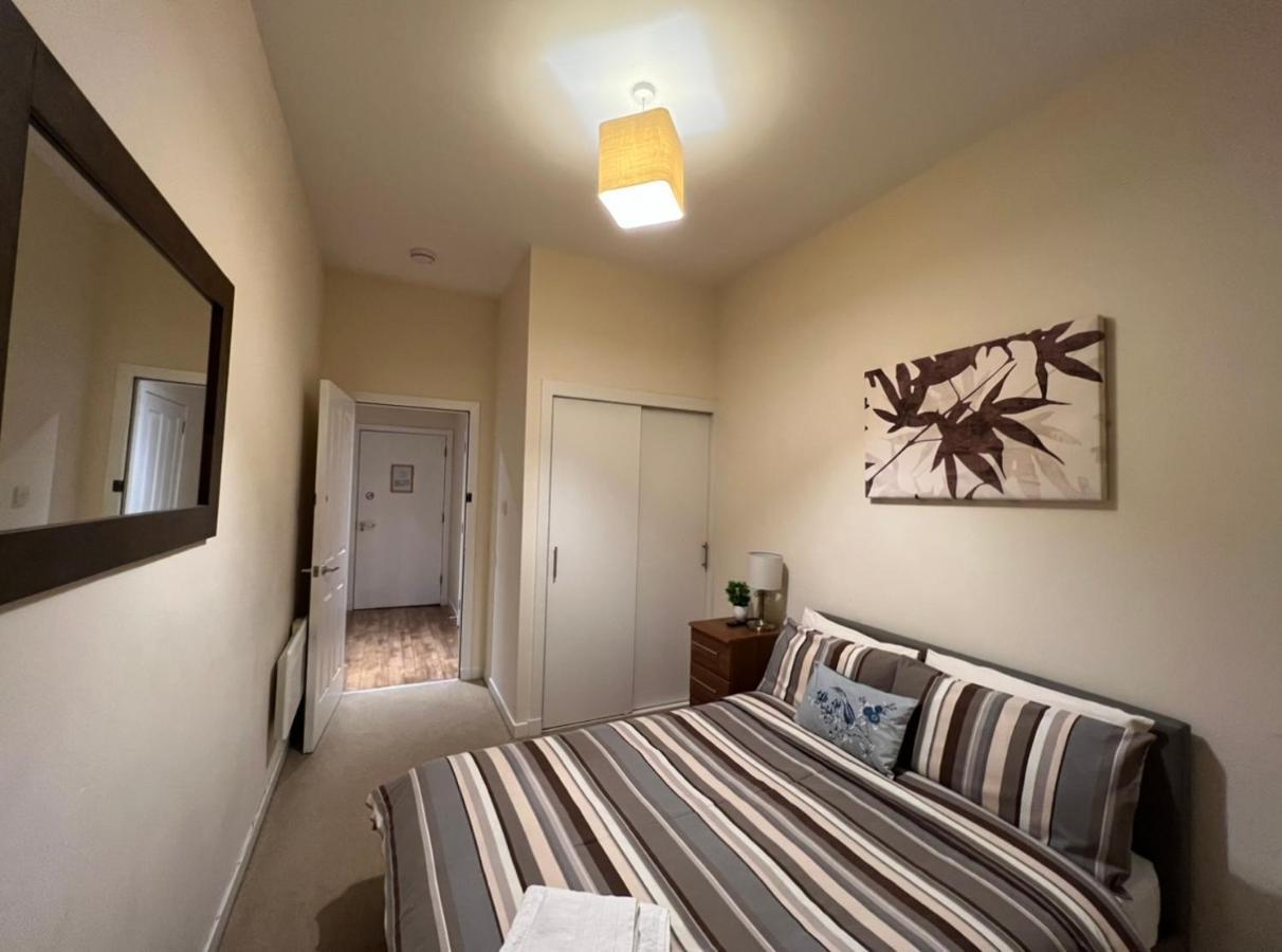 Aberdeen Stay Central 2-Bedrooms Apt-No Party Экстерьер фото