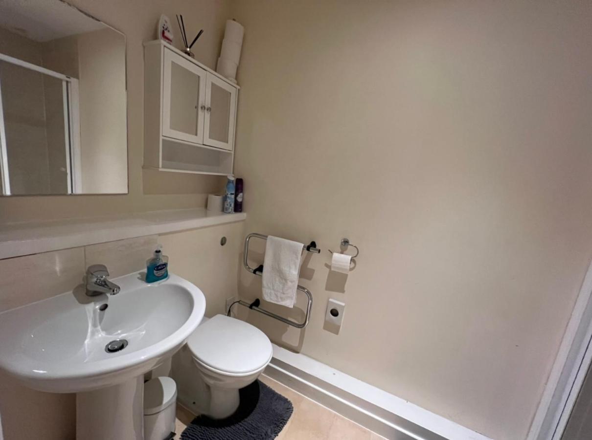 Aberdeen Stay Central 2-Bedrooms Apt-No Party Экстерьер фото