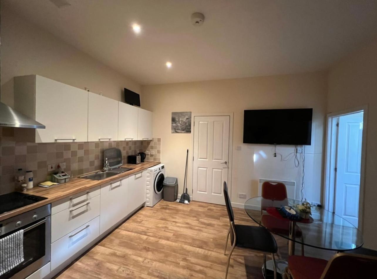 Aberdeen Stay Central 2-Bedrooms Apt-No Party Экстерьер фото